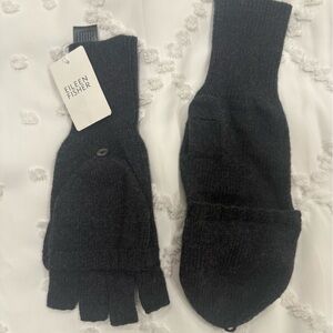 Wool gloves